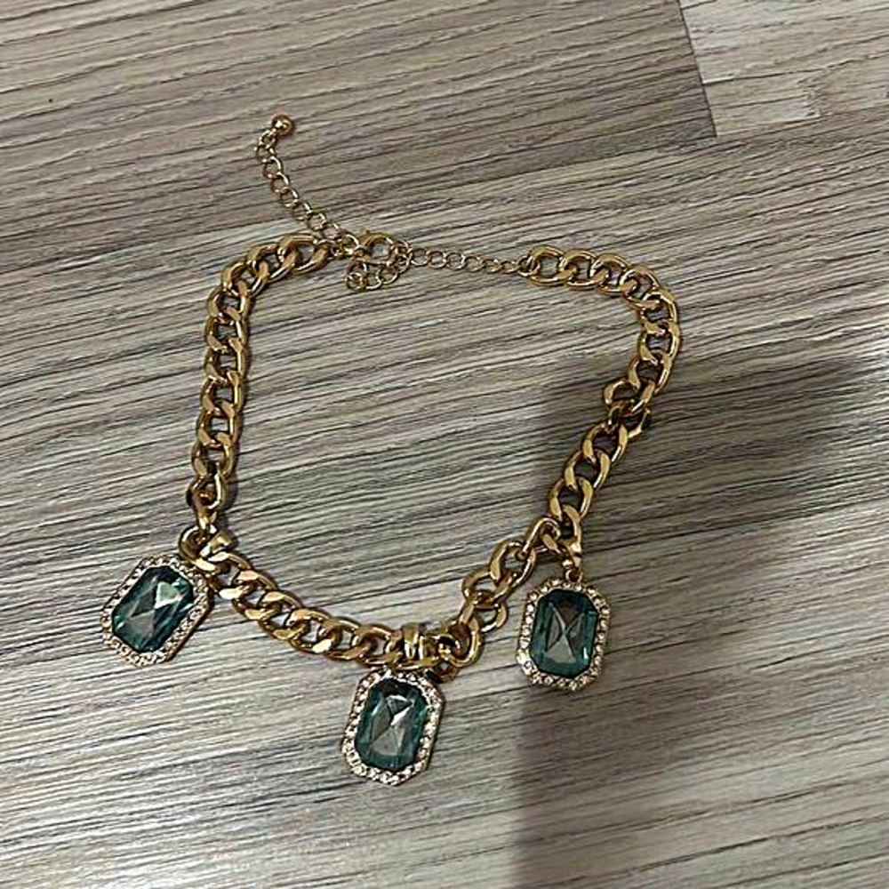 PrettyLittleThing‎ choker necklace